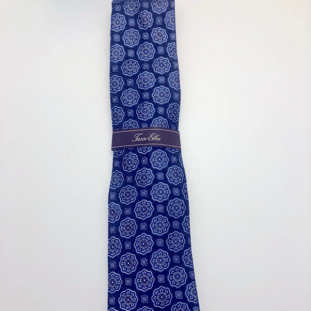 Men’s necktie
